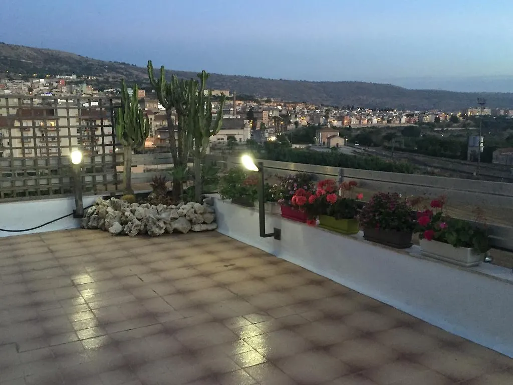 Super Attico B&B Comiso Bed & Breakfast